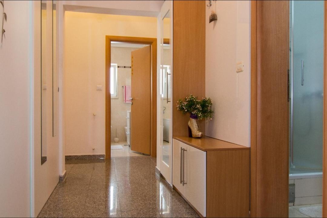 Apartment Antonella Fasana Фажана Екстер'єр фото