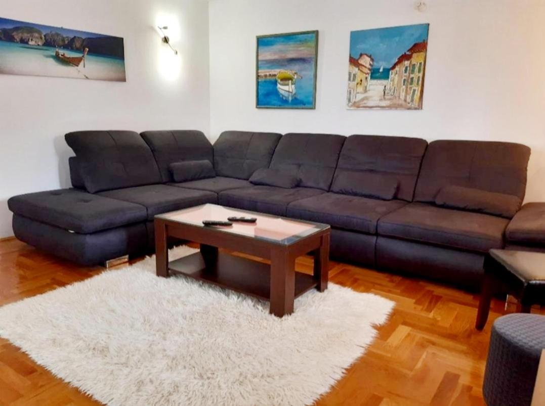 Apartment Antonella Fasana Фажана Екстер'єр фото